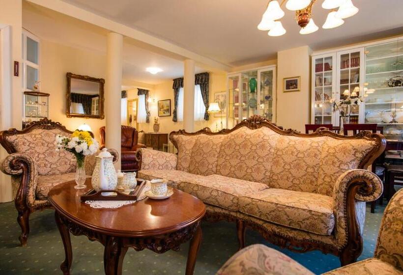 Garni Hotel President De Luxe