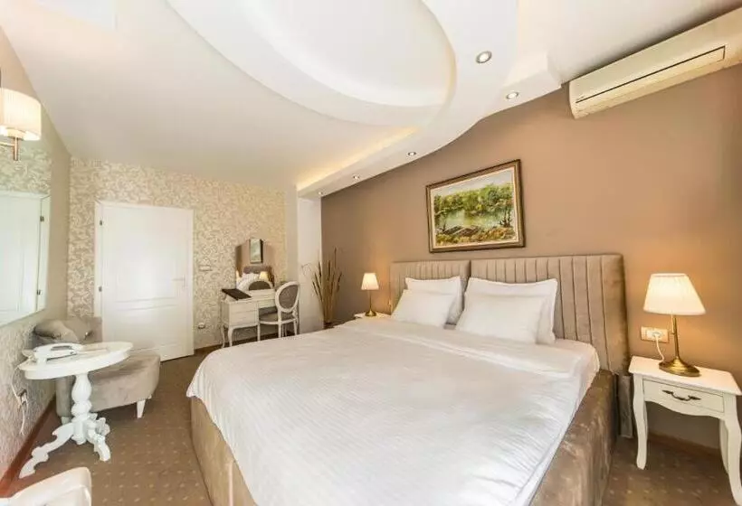 Garni Hotel President De Luxe