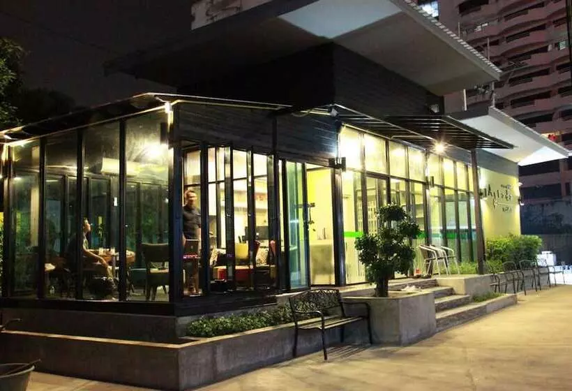 ホテル Artada Residence