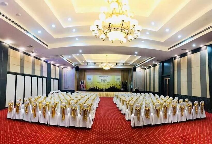 בית מלון כפרי Asawann