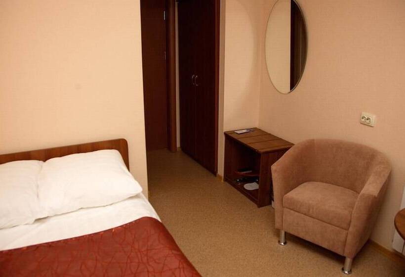 בית מלון כפרי Avion