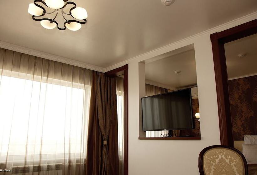 בית מלון כפרי Avion