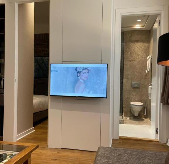 هتل Belgrade Inn Garni