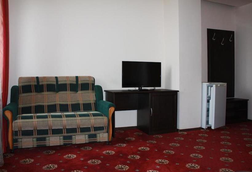 בית מלון כפרי Maksimus