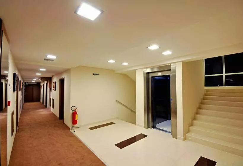 هتل Tami Residence