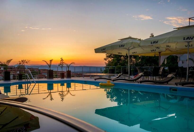 هتل Tami Residence