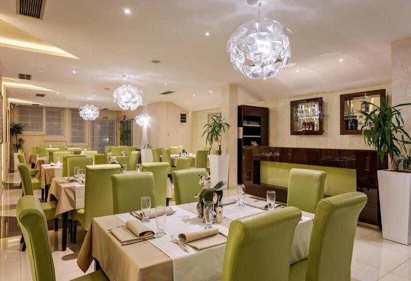 هتل Tami Residence