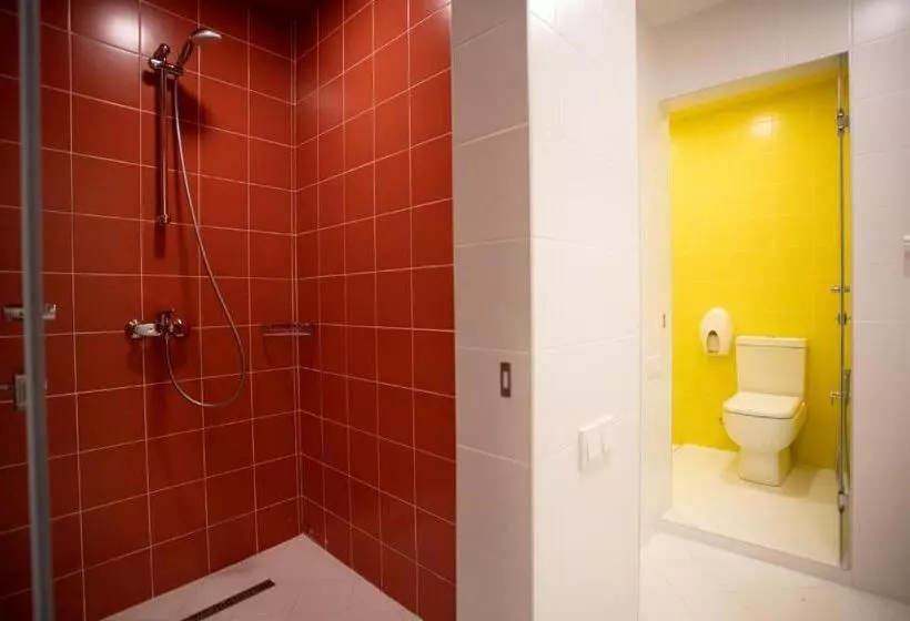 Kantar Hostel