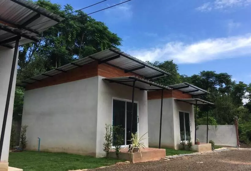 Pak Dee Resort