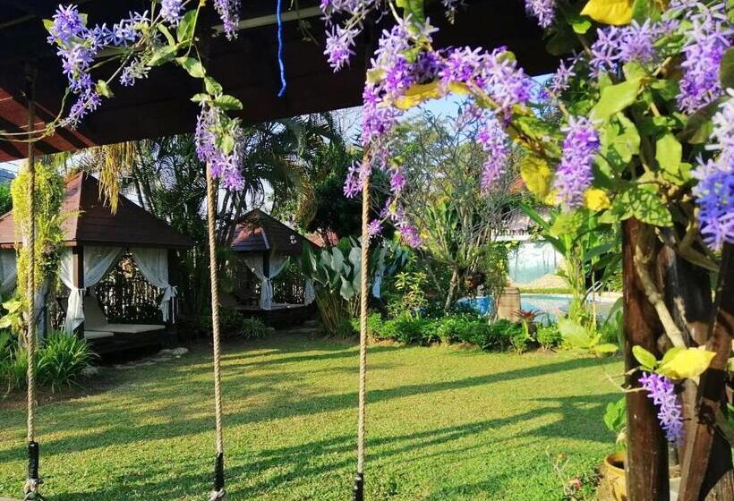 리조트 Homestay Chiang Rai