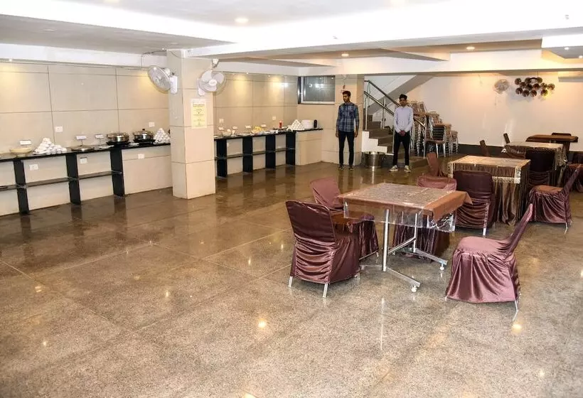 ホテル Centrum Kota