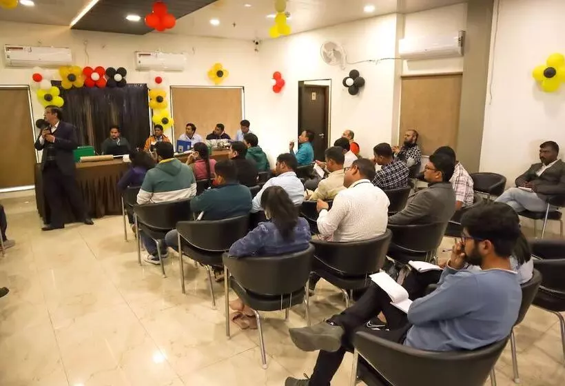 ホテル Centrum Kota