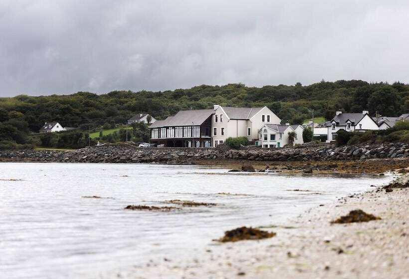 Hotel The Waters Edge