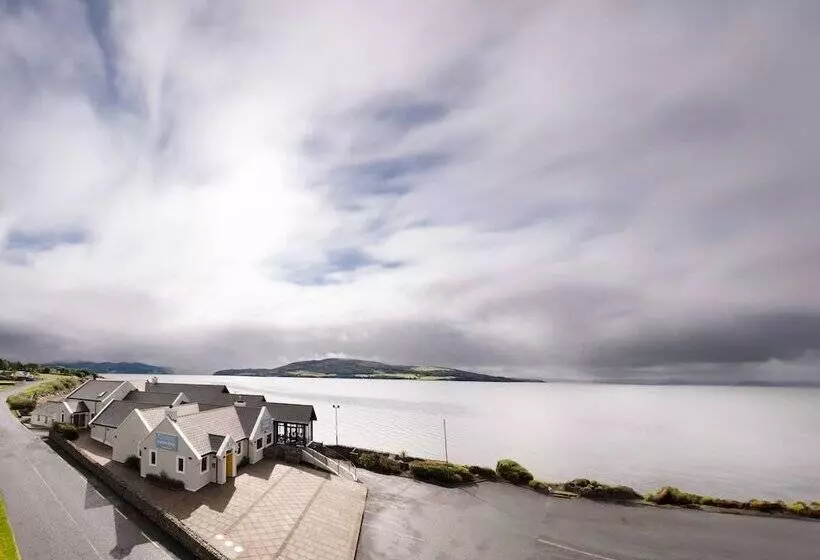 Hotelli The Waters Edge