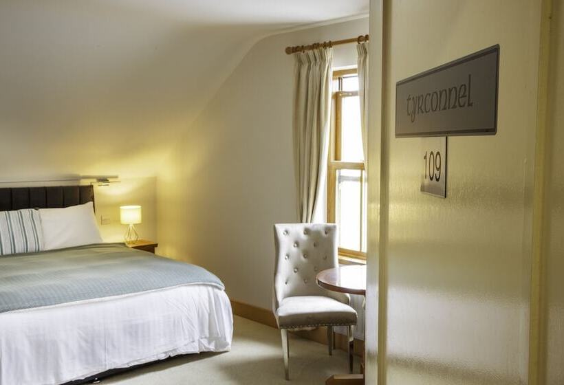 Hotel The Waters Edge