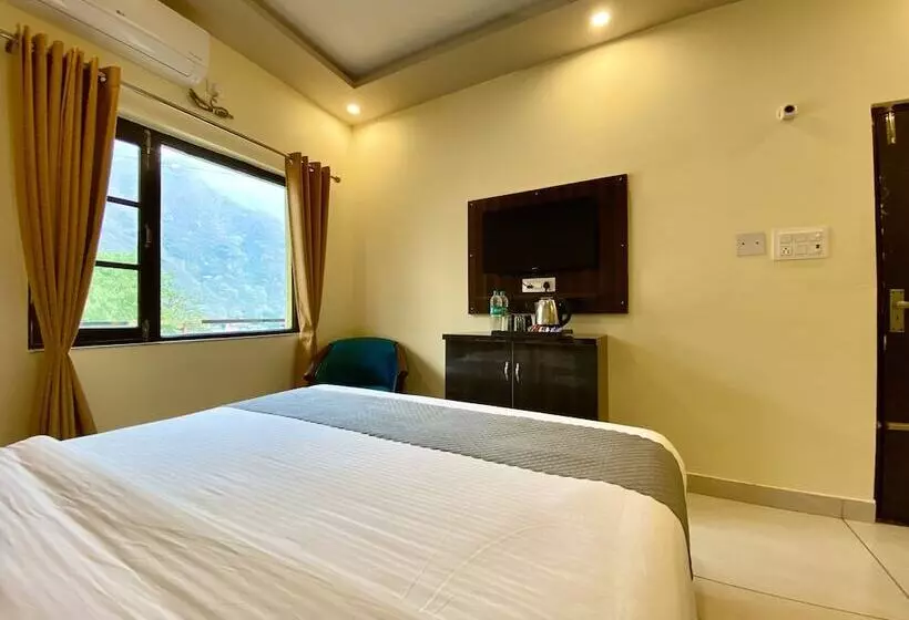 ホテル Tapovan New Residency   5 Minutes Walk To Laxman Jhula