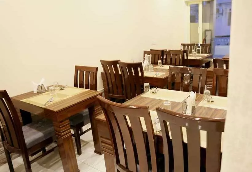 ホテル Tapovan New Residency   5 Minutes Walk To Laxman Jhula
