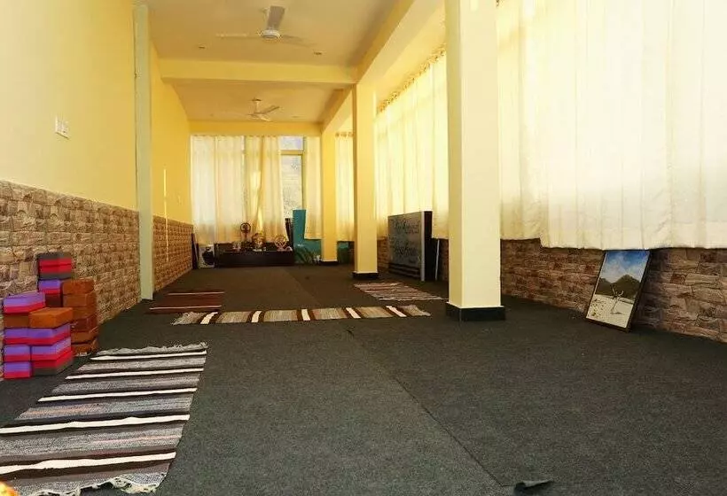 ホテル Tapovan New Residency   5 Minutes Walk To Laxman Jhula