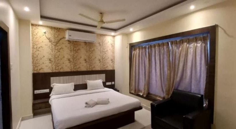 Mor Hotel Home Town Lift Wifi With Restaurant Facilities Near Temple & Golden Beach Best Selling