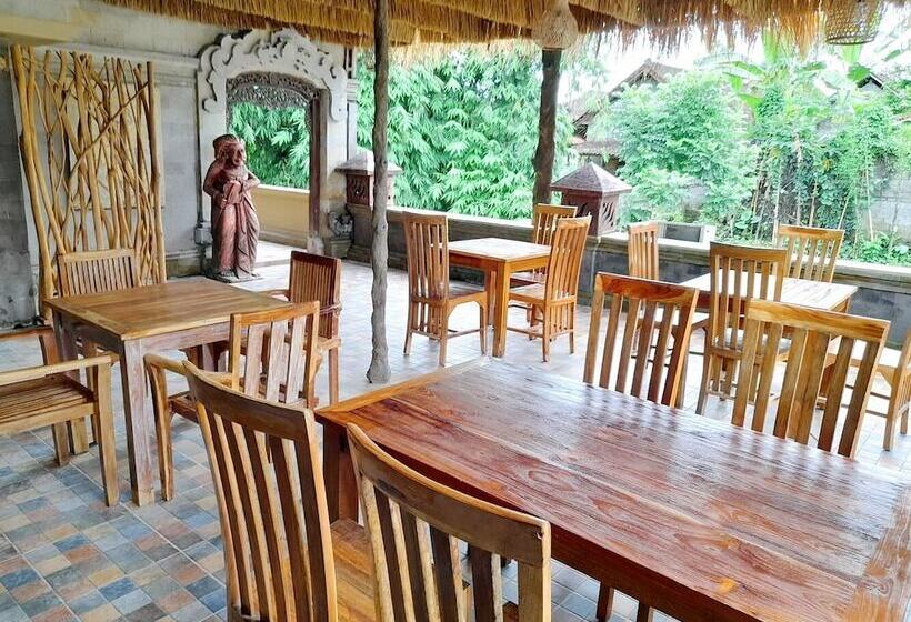 호텔 Kubuku Ubud Villas