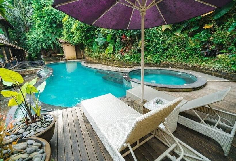 호텔 Kubuku Ubud Villas