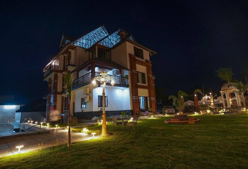 Hotel Matoshree Club And Resort