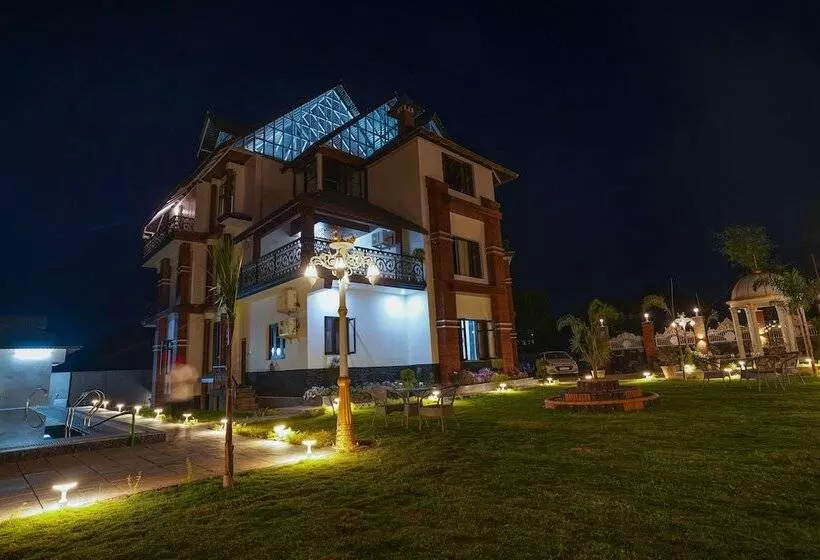 Hotelli Matoshree Club And Resort
