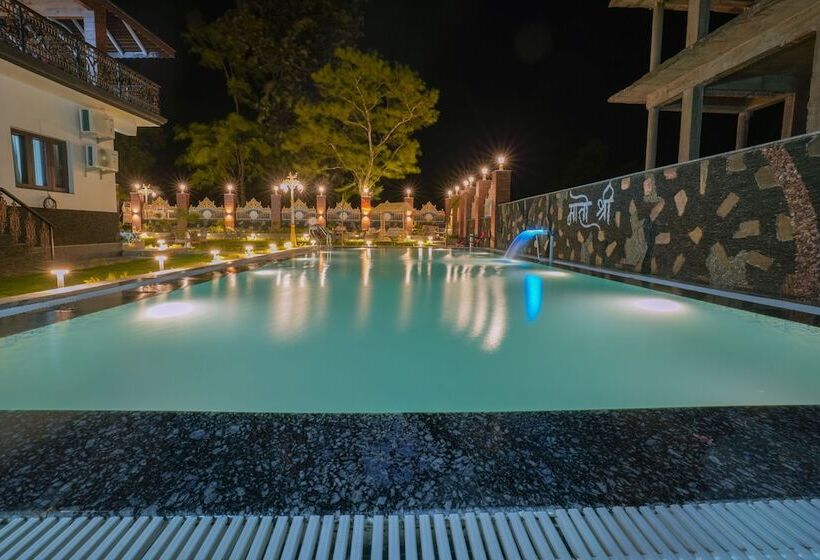 Hotel Matoshree Club And Resort