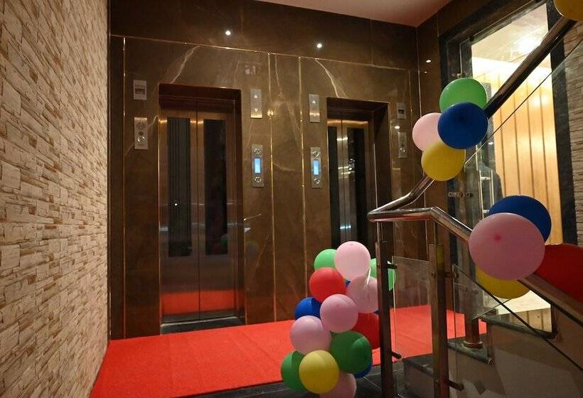 Отель The Triumph