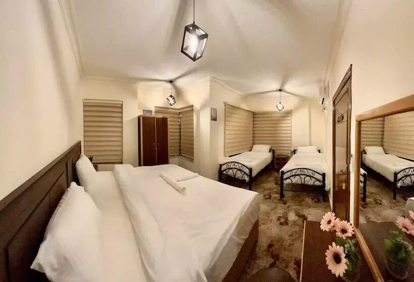 Raqeem Hostel