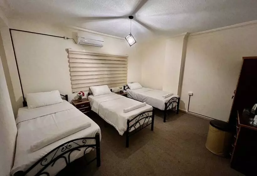 Raqeem Hostel