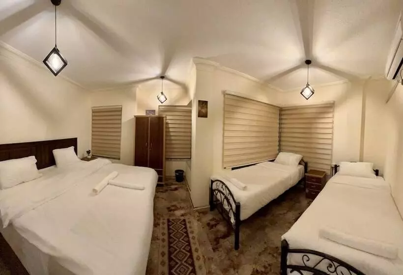 Raqeem Hostel