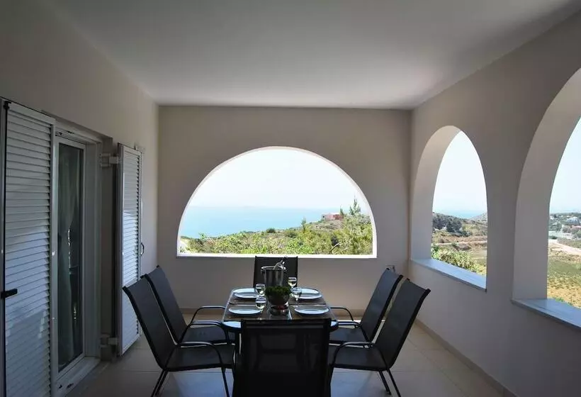 Chrysiida Suites