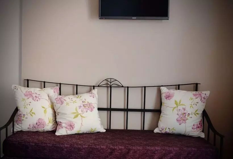 Diamond Palace Apartments
