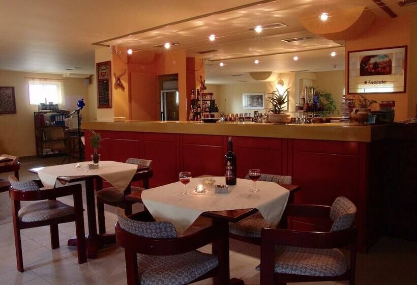 Diamond Palace Apartments