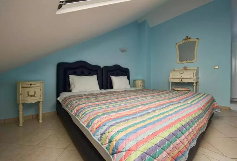 Elena Hotel Apartments