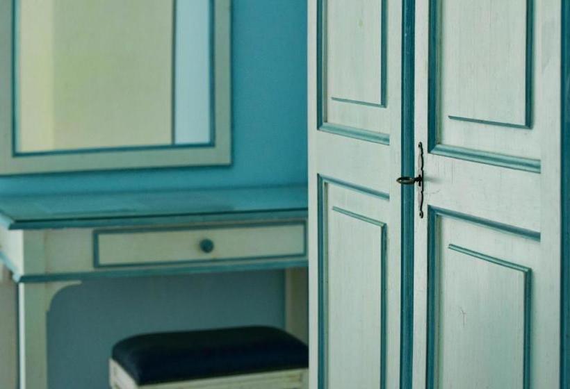 Elena Hotel Apartments