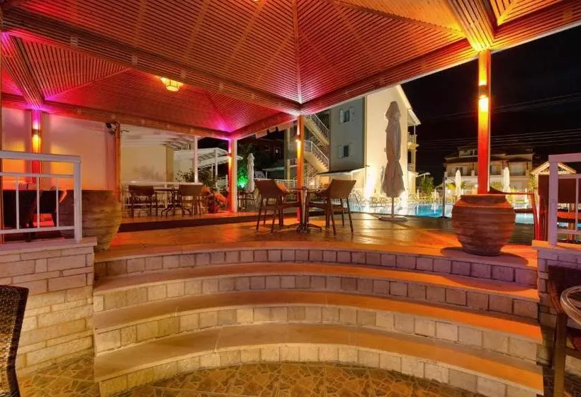 Elena Hotel Apartments