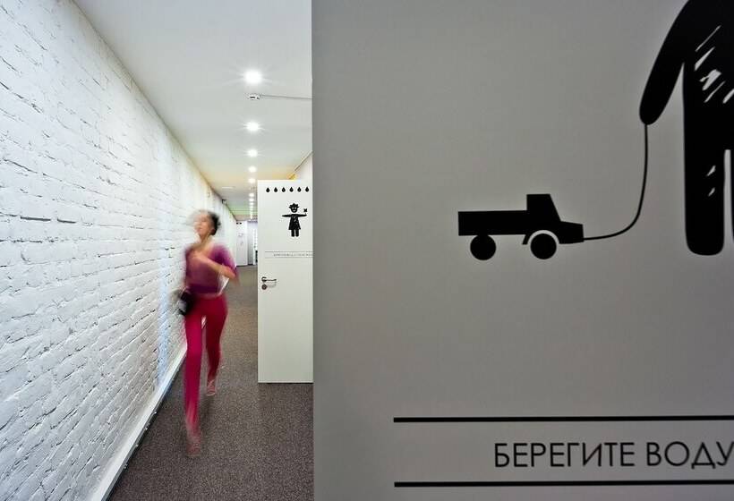 Hostel Friends Graffiti