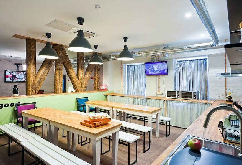 Hostel Friends Graffiti