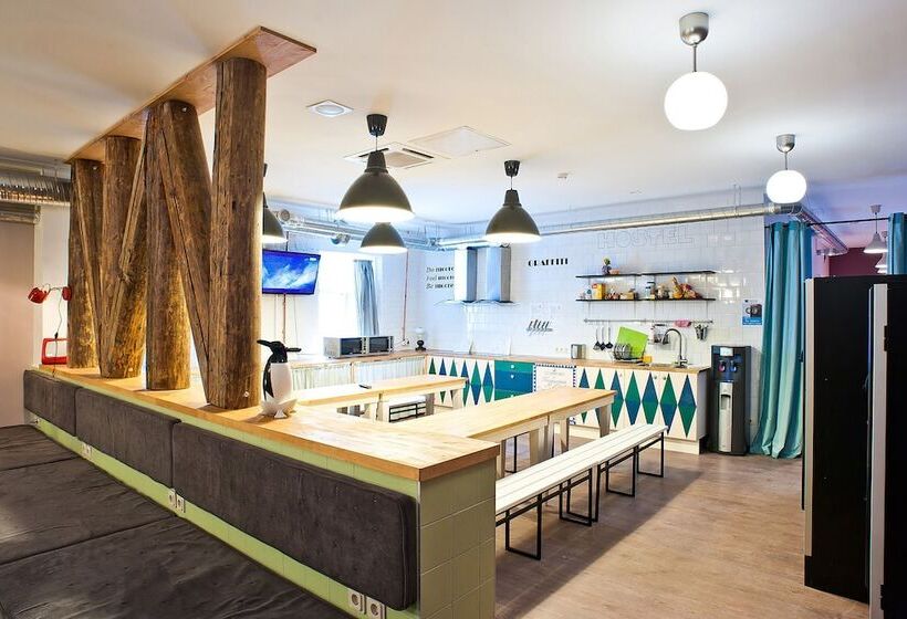 Hostel Friends Graffiti