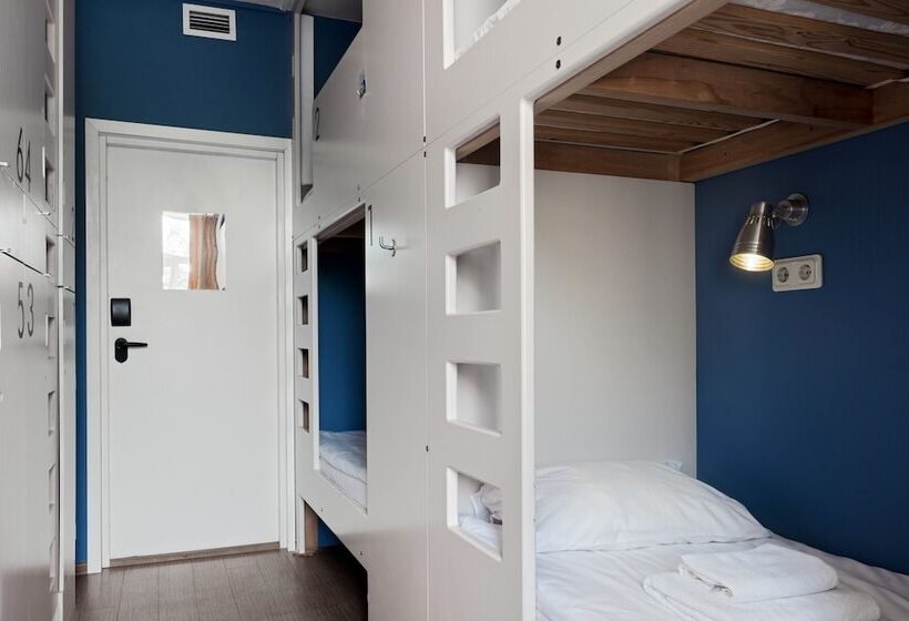 Hostel Friends Graffiti