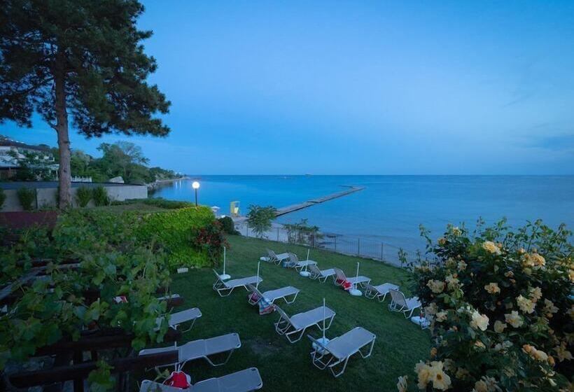 בית מלון כפרי Helios