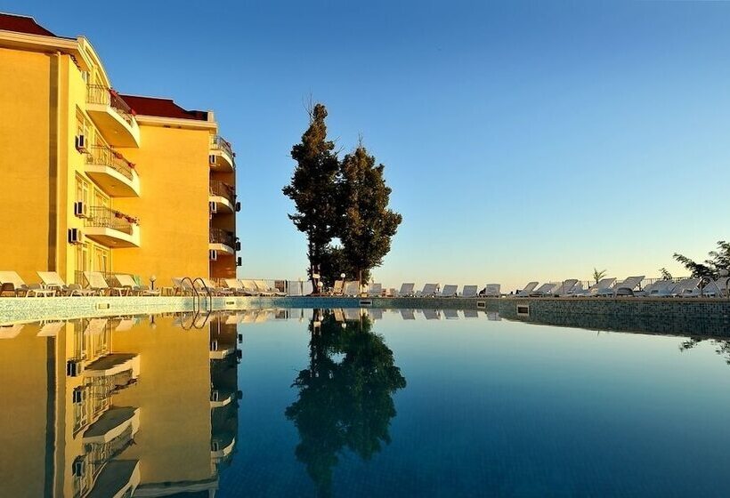 בית מלון כפרי Helios