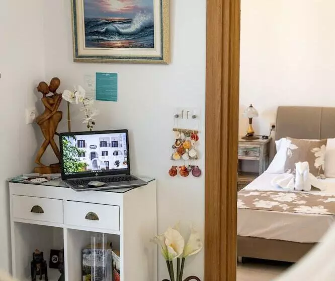 Hôtel Panos Studios