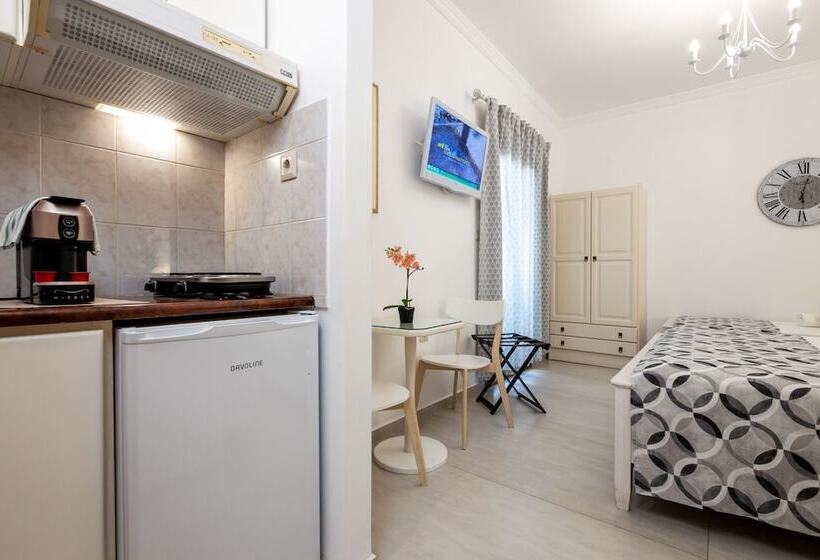 فندق Panos Studios