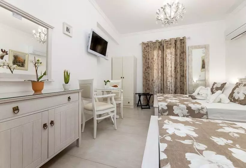 Hôtel Panos Studios