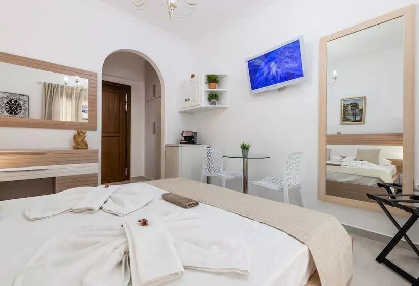 Hôtel Panos Studios