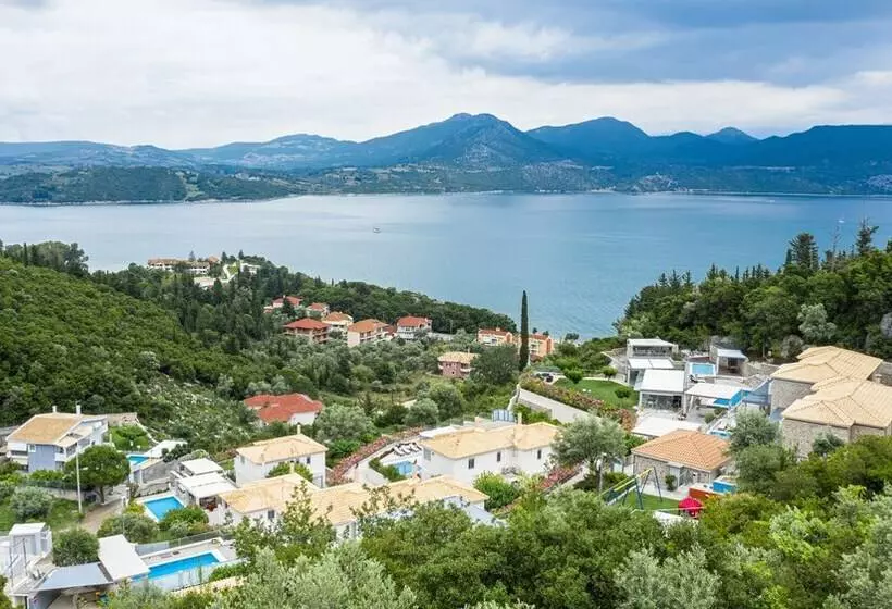 Hotelli Thealos Village
