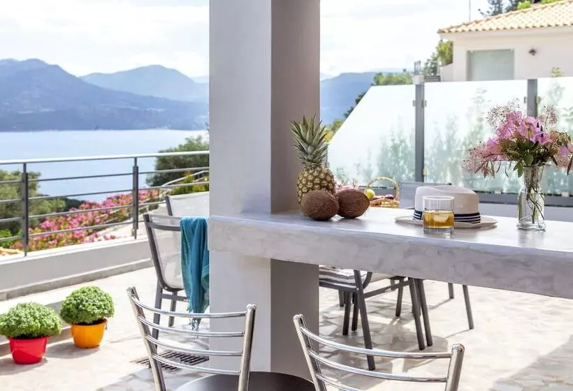 Hotelli Thealos Village